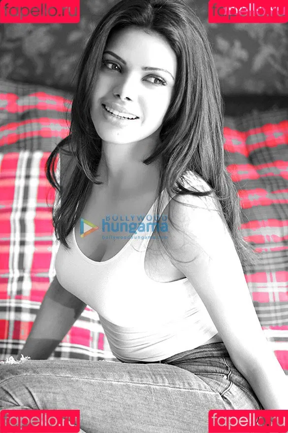 Sherlyn Chopra / SherlynChopra / _sherlynchopra_ / officialsherlynchopra Onlyfans Photo Gallery 