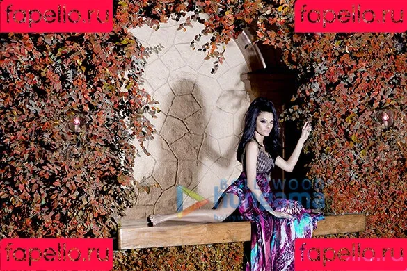 Sherlyn Chopra / SherlynChopra / _sherlynchopra_ / officialsherlynchopra Onlyfans Photo Gallery 