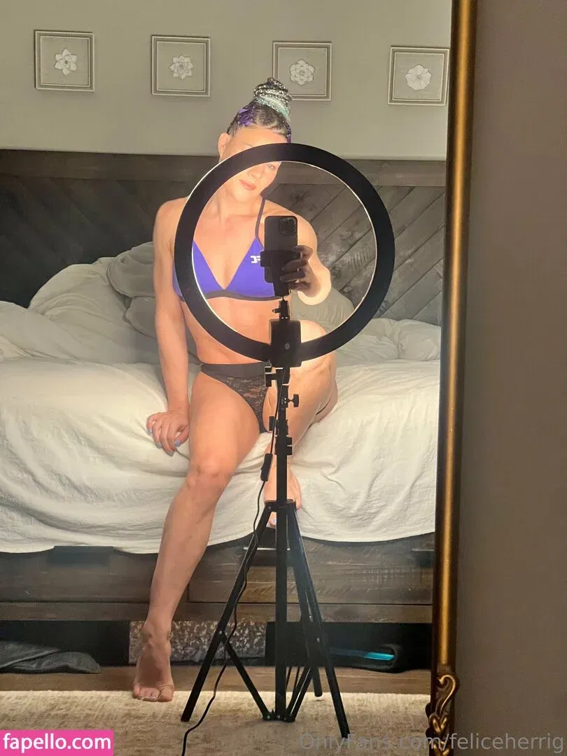 feliceherrig Onlyfans Photo Gallery 