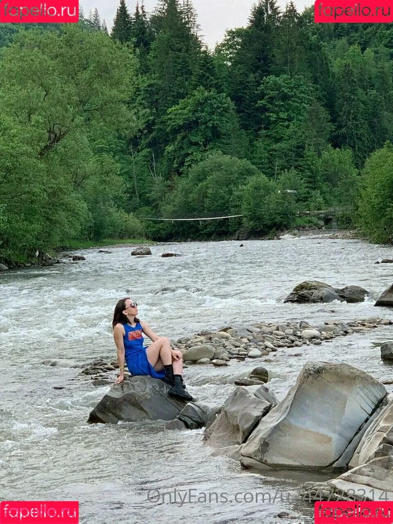 angelamom / magolegonthabiseng Onlyfans Photo Gallery 