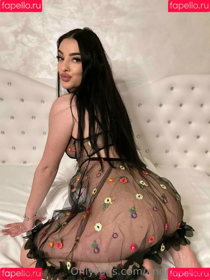 angelamom / magolegonthabiseng Onlyfans Photo Gallery 