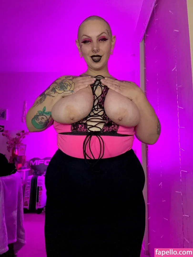 sugarsweetmeatpie / sugarsweettiee Onlyfans Photo Gallery 