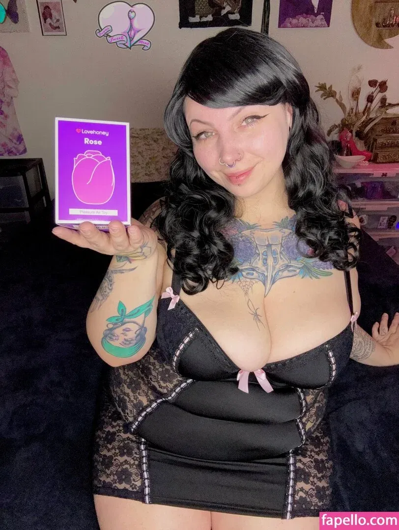 sugarsweetmeatpie / sugarsweettiee Onlyfans Photo Gallery 