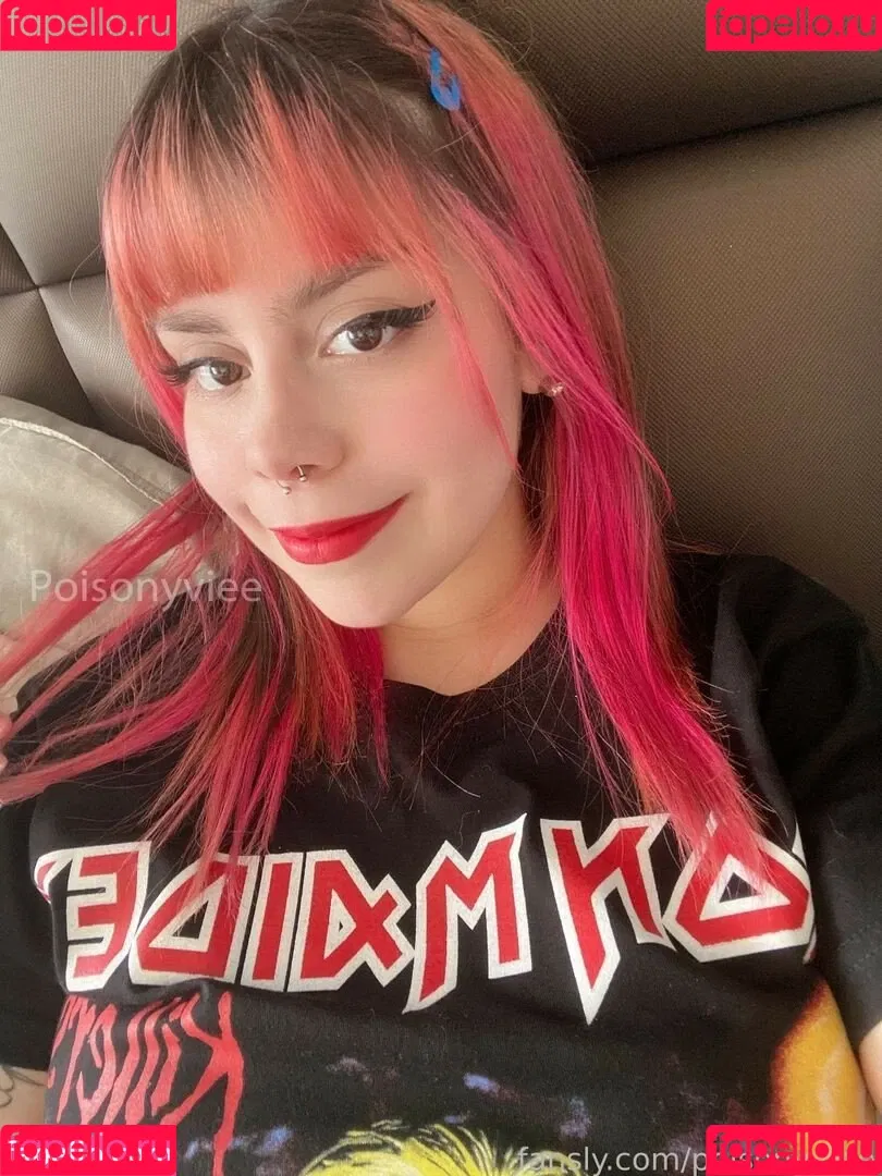 poison.yvee / poisonyviee Onlyfans Photo Gallery 
