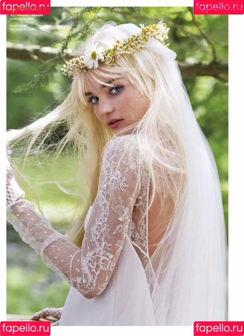 Miranda Kerr / mirandakerr / tsmirandakerr Onlyfans Photo Gallery 