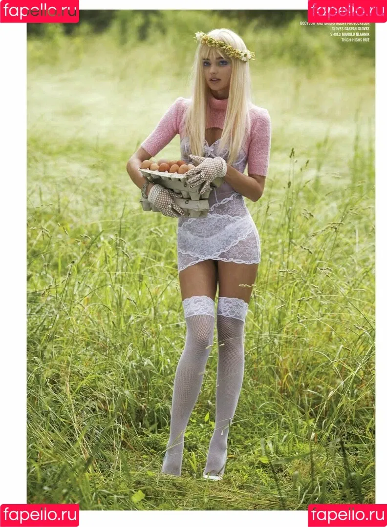 Miranda Kerr / mirandakerr / tsmirandakerr Onlyfans Photo Gallery 