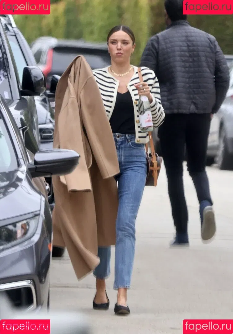 Miranda Kerr / mirandakerr / tsmirandakerr Onlyfans Photo Gallery 