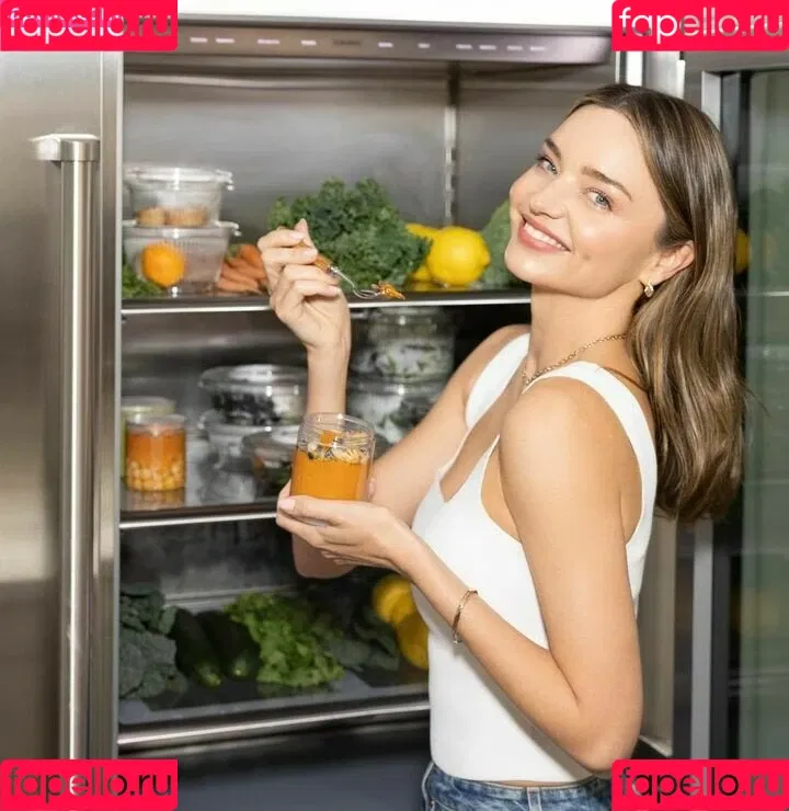 Miranda Kerr / mirandakerr / tsmirandakerr Onlyfans Photo Gallery 