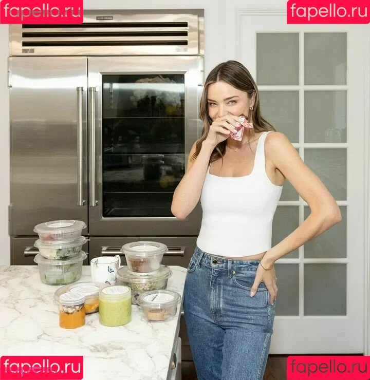 Miranda Kerr / mirandakerr / tsmirandakerr Onlyfans Photo Gallery 
