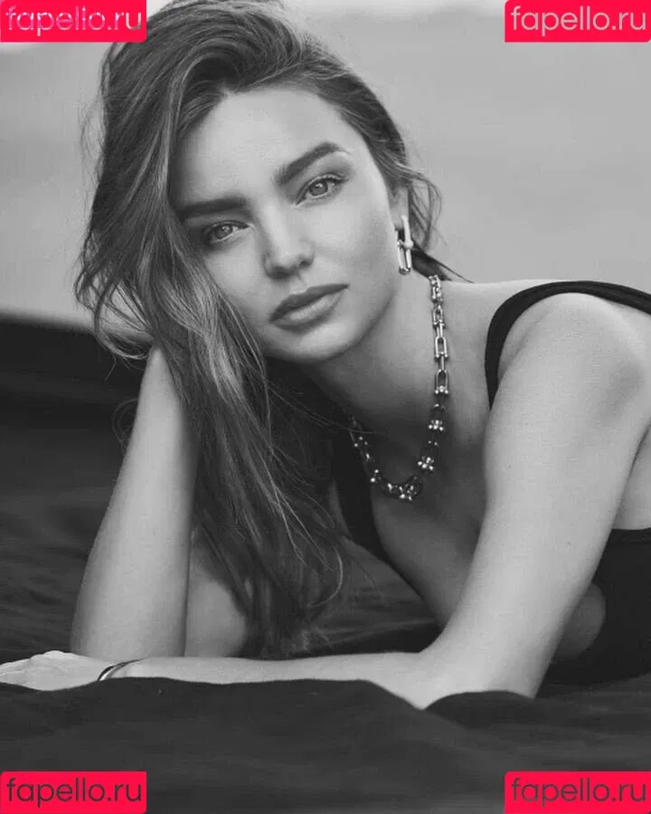 Miranda Kerr / mirandakerr / tsmirandakerr Onlyfans Photo Gallery 