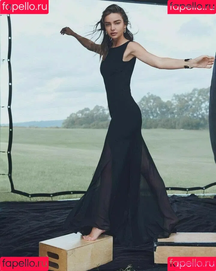 Miranda Kerr / mirandakerr / tsmirandakerr Onlyfans Photo Gallery 