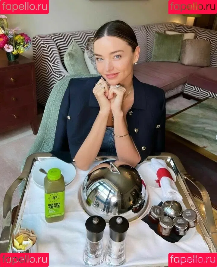 Miranda Kerr / mirandakerr / tsmirandakerr Onlyfans Photo Gallery 