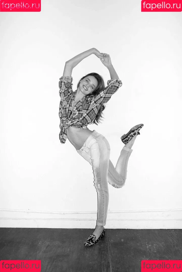 Miranda Kerr / mirandakerr / tsmirandakerr Onlyfans Photo Gallery 