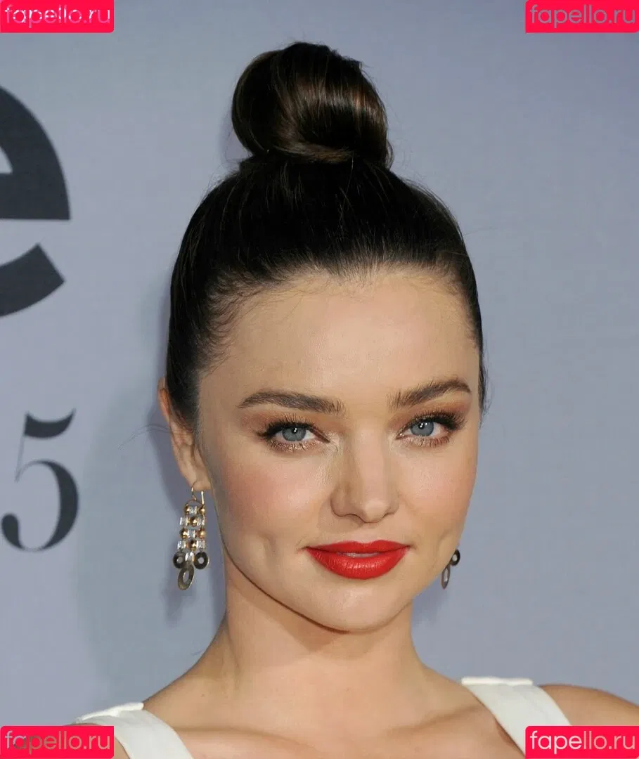 Miranda Kerr / mirandakerr / tsmirandakerr Onlyfans Photo Gallery 
