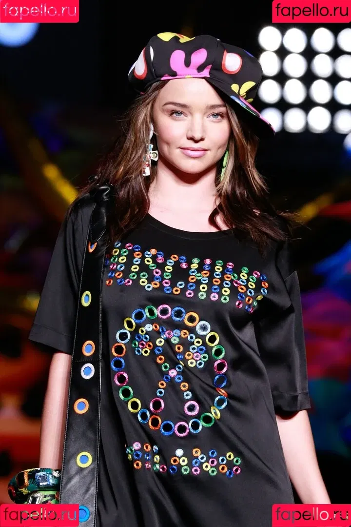 Miranda Kerr / mirandakerr / tsmirandakerr Onlyfans Photo Gallery 