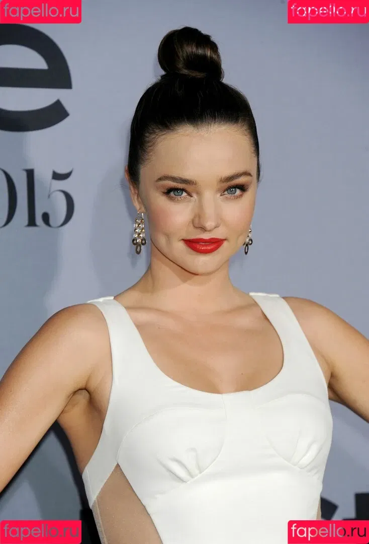 Miranda Kerr / mirandakerr / tsmirandakerr Onlyfans Photo Gallery 
