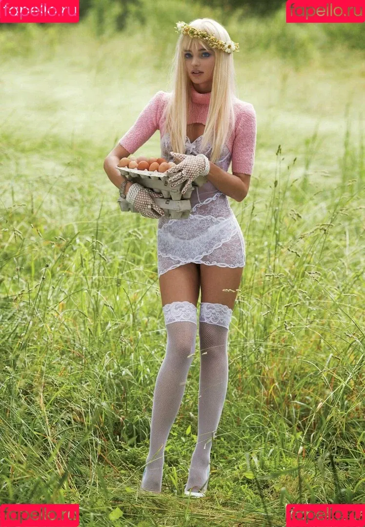 Miranda Kerr / mirandakerr / tsmirandakerr Onlyfans Photo Gallery 