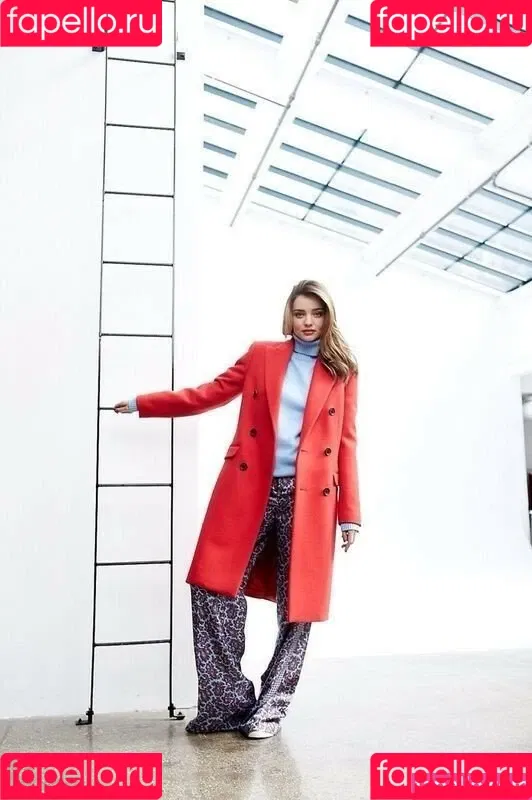 Miranda Kerr / mirandakerr / tsmirandakerr Onlyfans Photo Gallery 