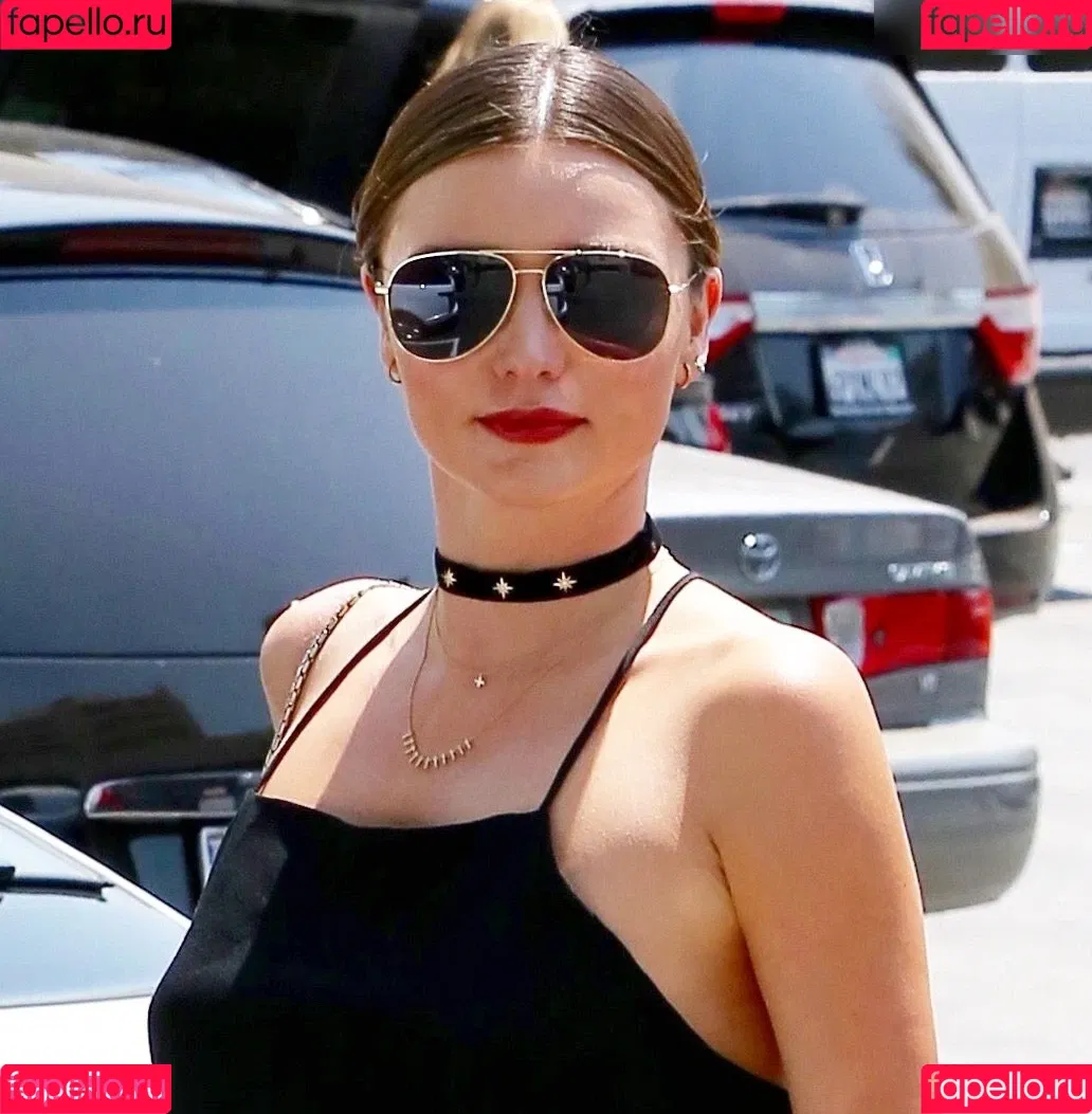 Miranda Kerr / mirandakerr / tsmirandakerr Onlyfans Photo Gallery 