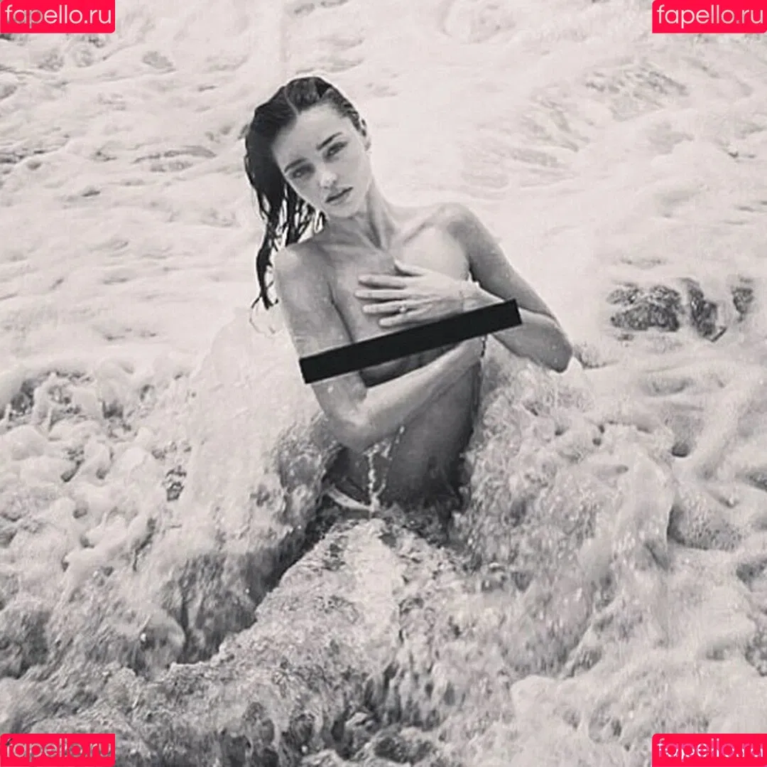 Miranda Kerr / mirandakerr / tsmirandakerr Onlyfans Photo Gallery 