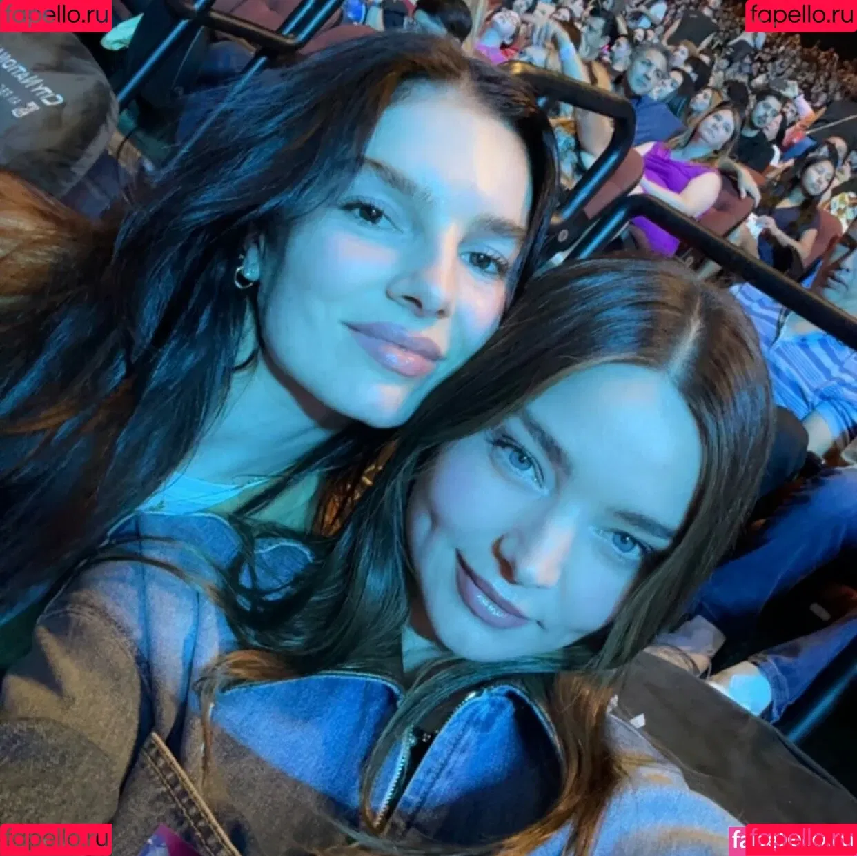 Miranda Kerr / mirandakerr / tsmirandakerr Onlyfans Photo Gallery 