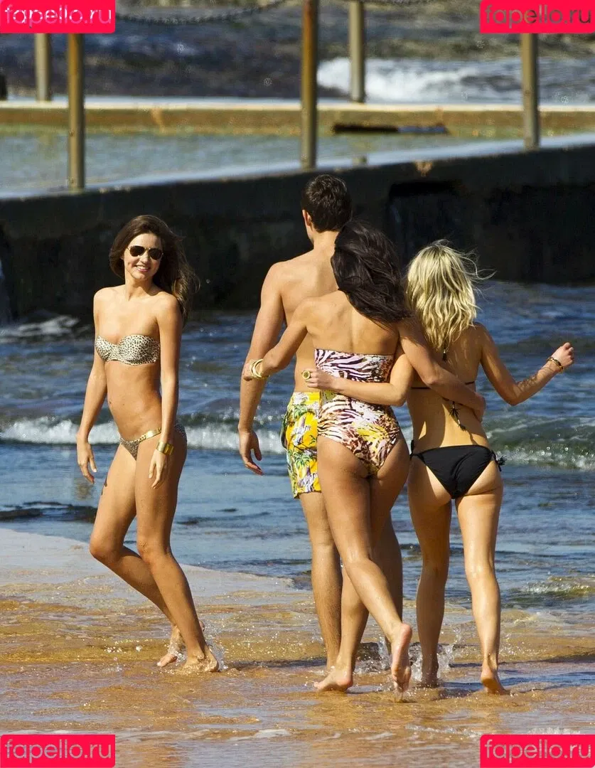 Miranda Kerr / mirandakerr / tsmirandakerr Onlyfans Photo Gallery 