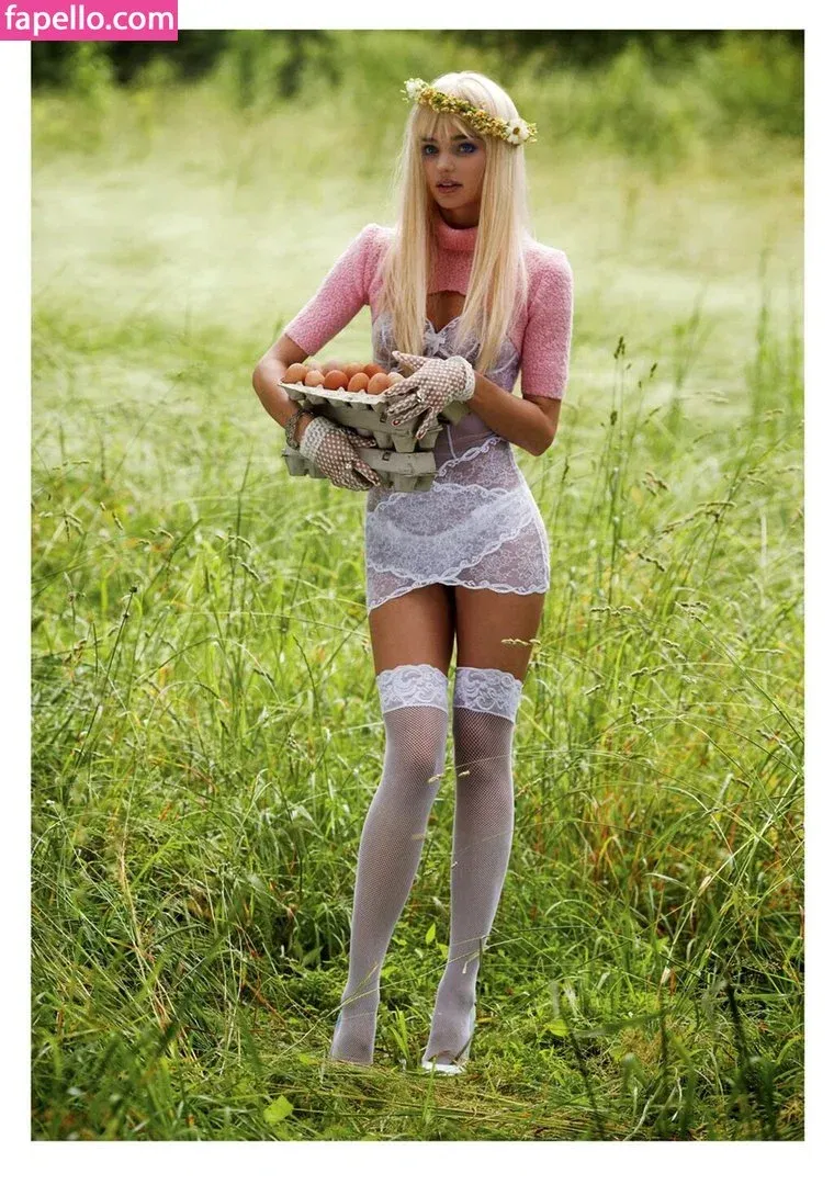 Miranda Kerr / mirandakerr / tsmirandakerr Onlyfans Photo Gallery 