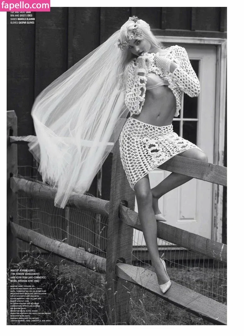 Miranda Kerr / mirandakerr / tsmirandakerr Onlyfans Photo Gallery 