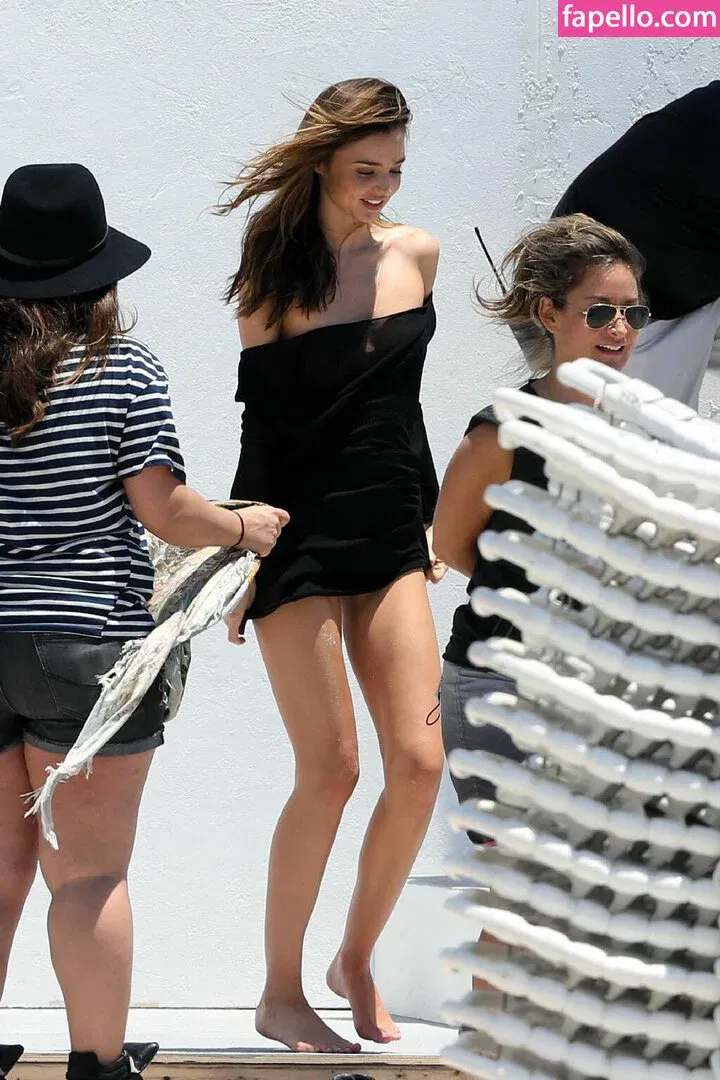 Miranda Kerr / mirandakerr / tsmirandakerr Onlyfans Photo Gallery 