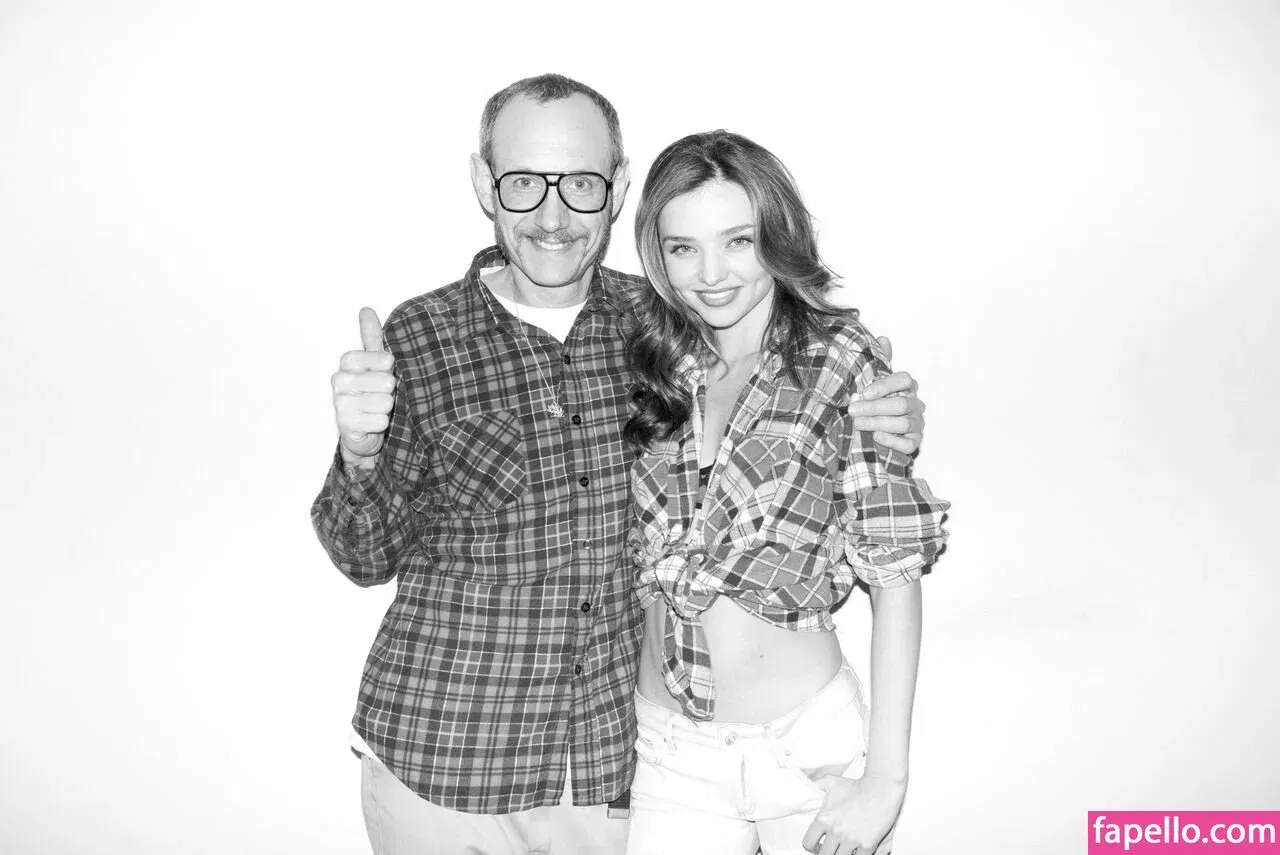 Miranda Kerr / mirandakerr / tsmirandakerr Onlyfans Photo Gallery 