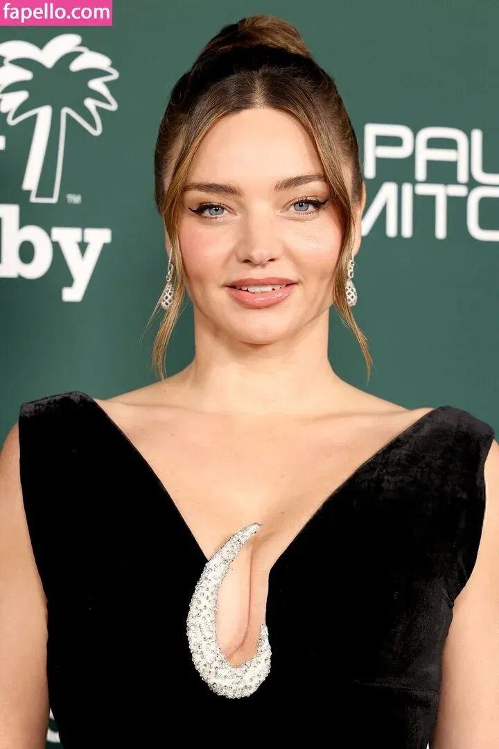 Miranda Kerr / mirandakerr / tsmirandakerr Onlyfans Photo Gallery 
