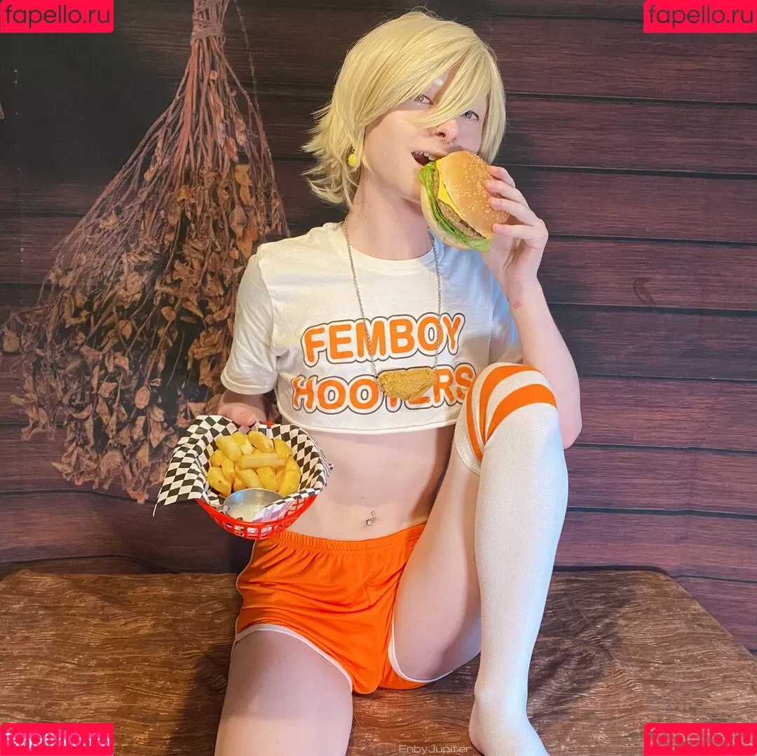 enbyjupiter / isthatjupiter Onlyfans Photo Gallery 