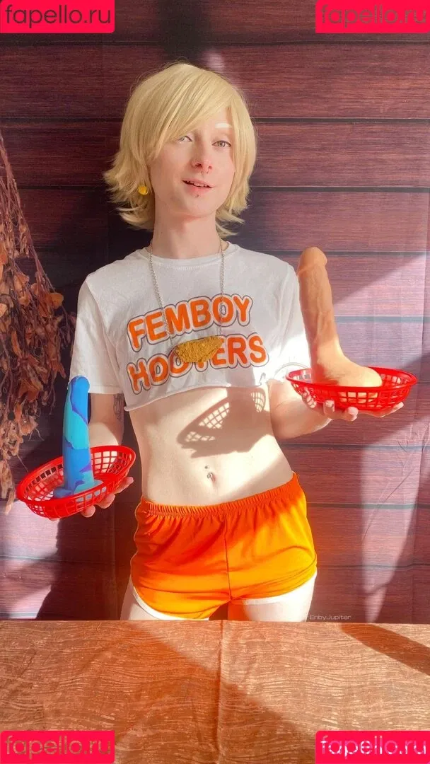 enbyjupiter / isthatjupiter Onlyfans Photo Gallery 