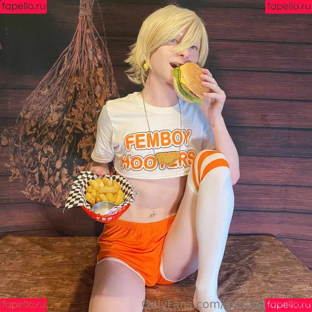 enbyjupiter / isthatjupiter Onlyfans Photo Gallery 