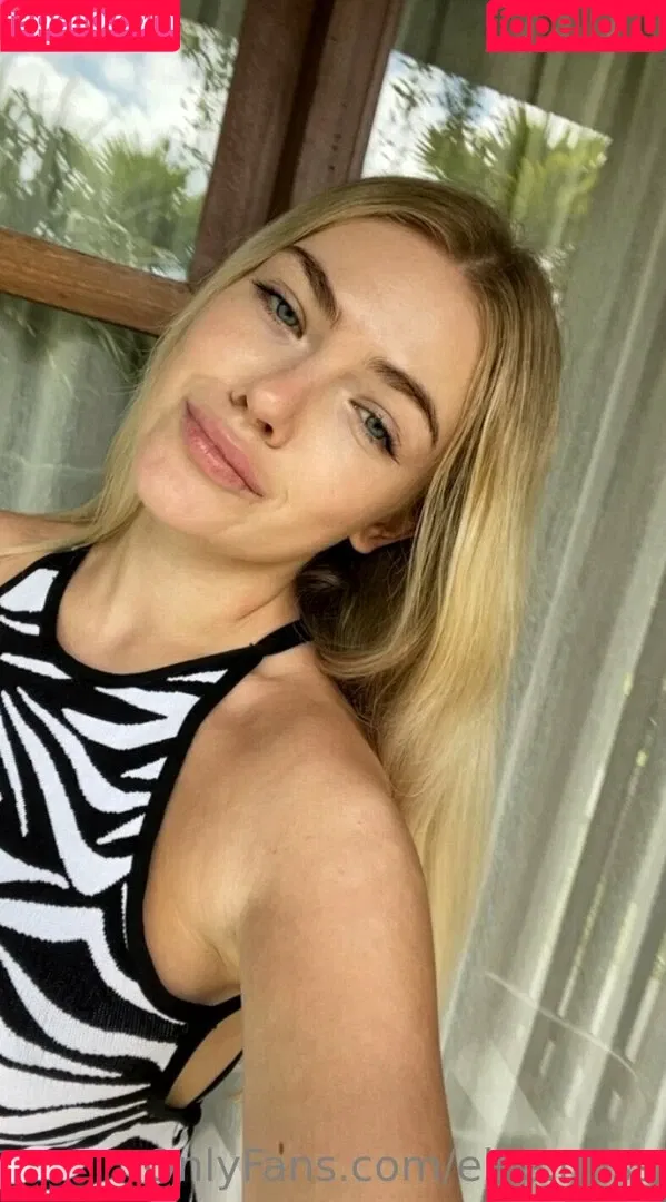 ellie.miss / missellie_o Onlyfans Photo Gallery 