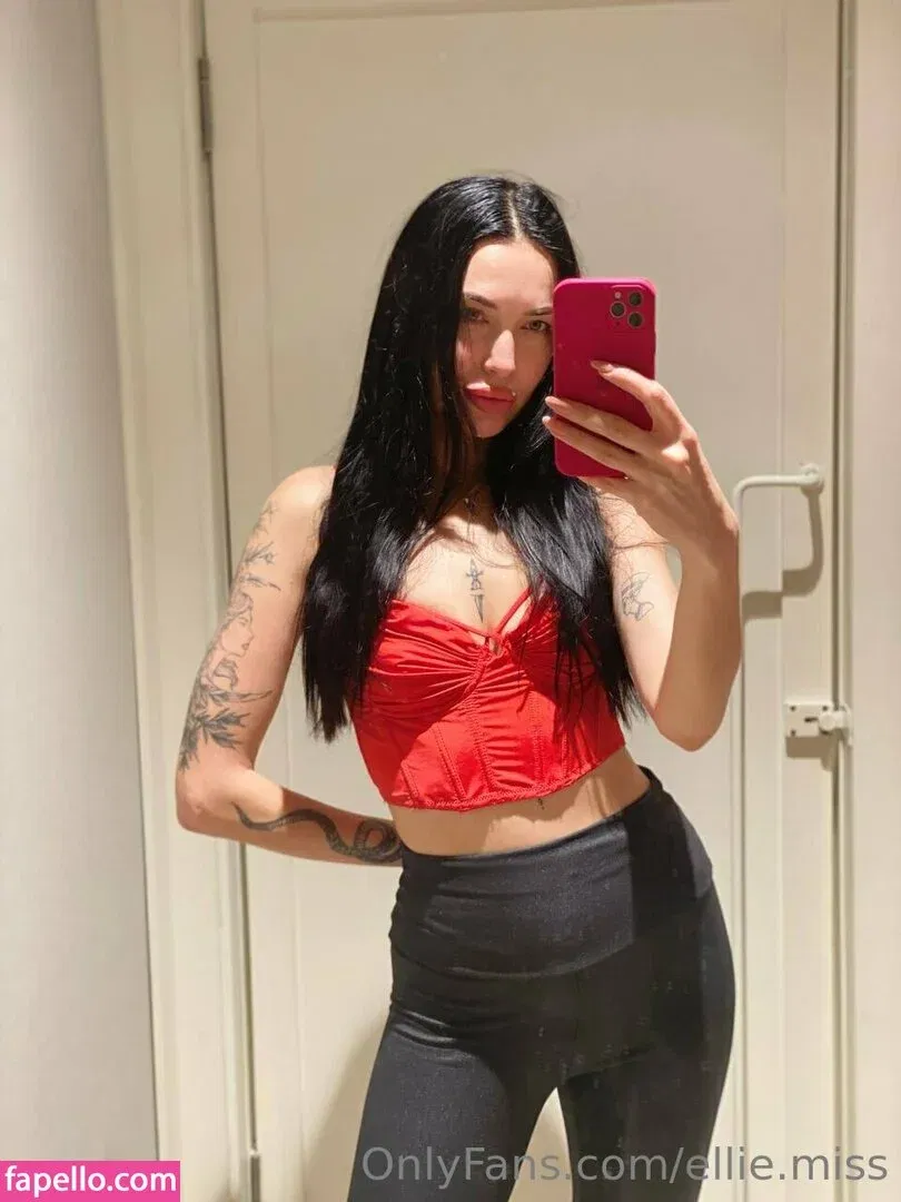 ellie.miss / missellie_o Onlyfans Photo Gallery 