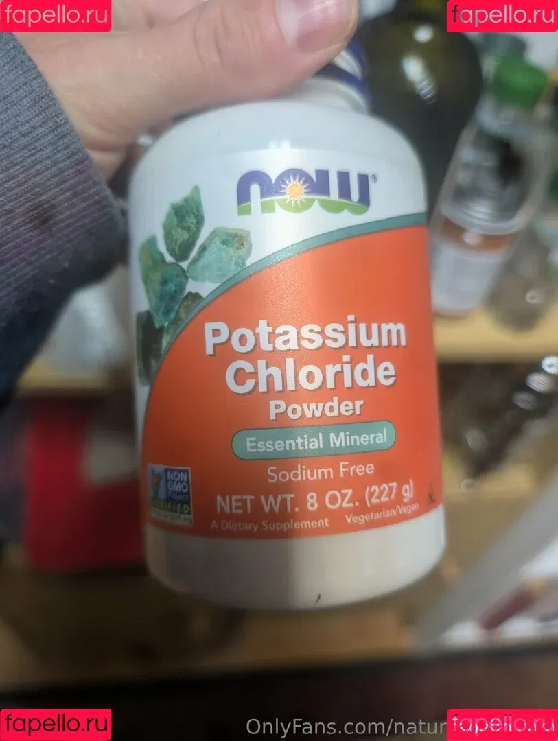 kitchen-Key-1478 / natures.lil.nymp / natures_lil_nymp Onlyfans Photo Gallery 