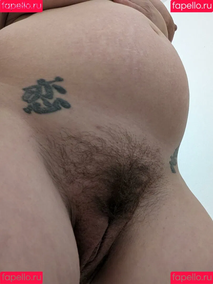 kitchen-Key-1478 / natures.lil.nymp / natures_lil_nymp Onlyfans Photo Gallery 