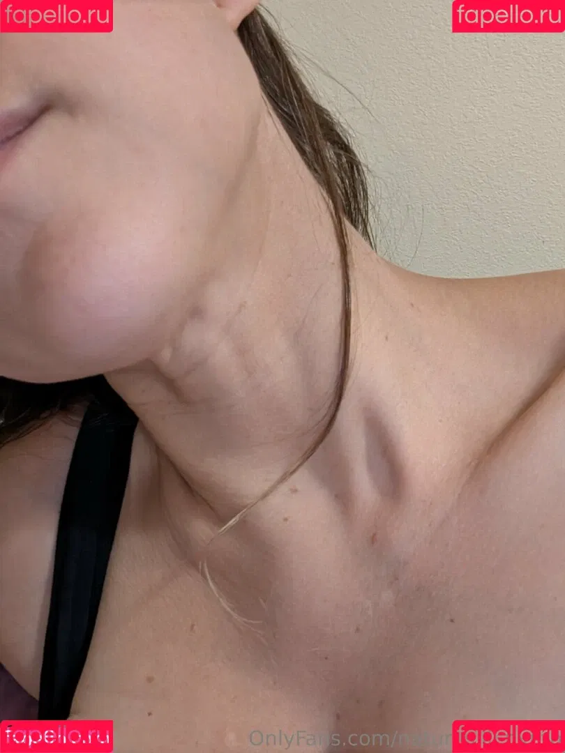 kitchen-Key-1478 / natures.lil.nymp / natures_lil_nymp Onlyfans Photo Gallery 