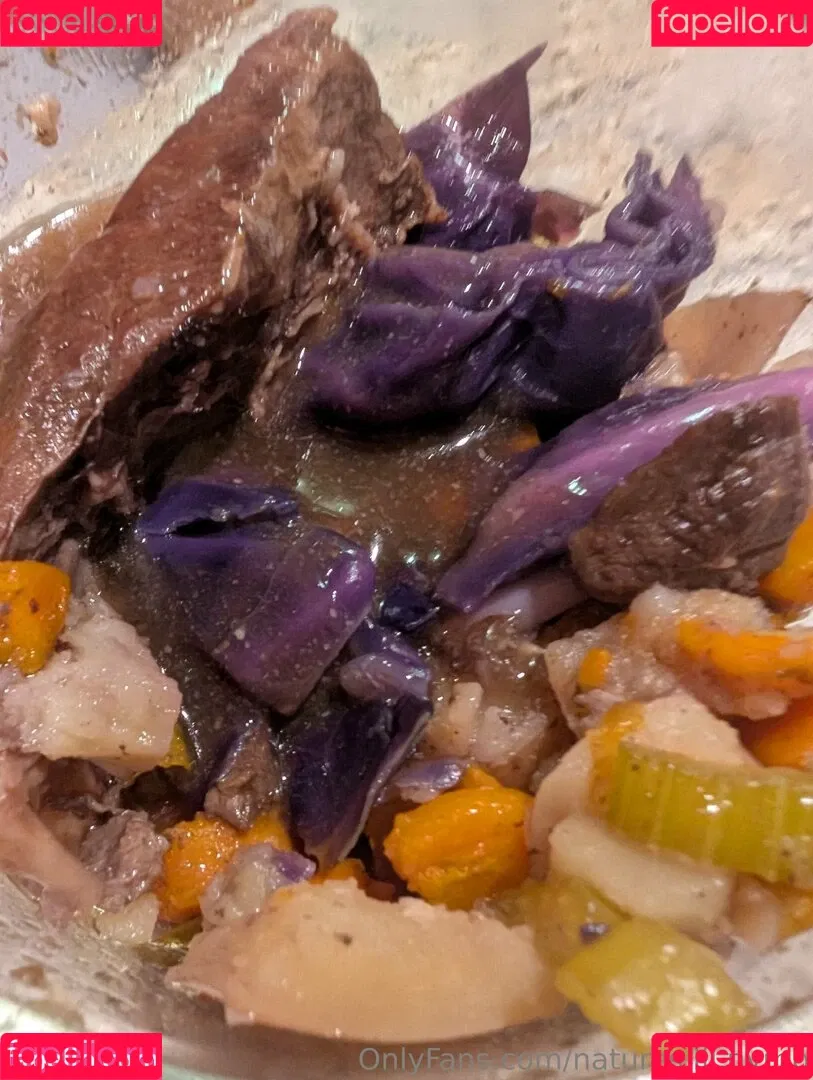 kitchen-Key-1478 / natures.lil.nymp / natures_lil_nymp Onlyfans Photo Gallery 