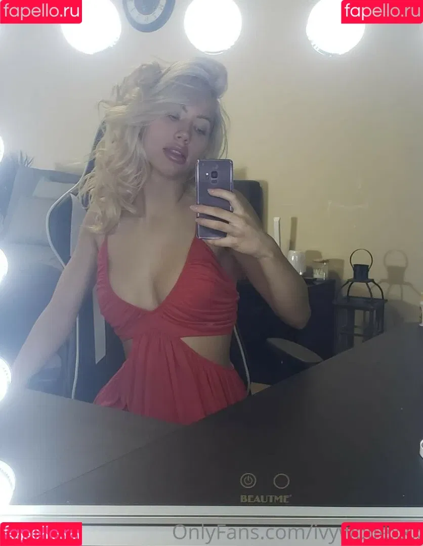 Ivy Wolfe / ivywolfesworld / officialivywolfe Onlyfans Photo Gallery 