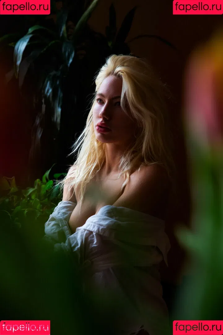 Ivy Wolfe / ivywolfesworld / officialivywolfe Onlyfans Photo Gallery 