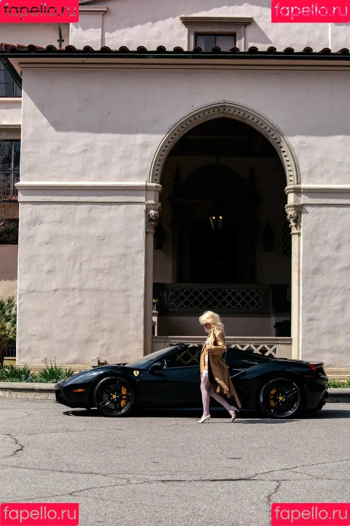 Ivy Wolfe / ivywolfesworld / officialivywolfe Onlyfans Photo Gallery 