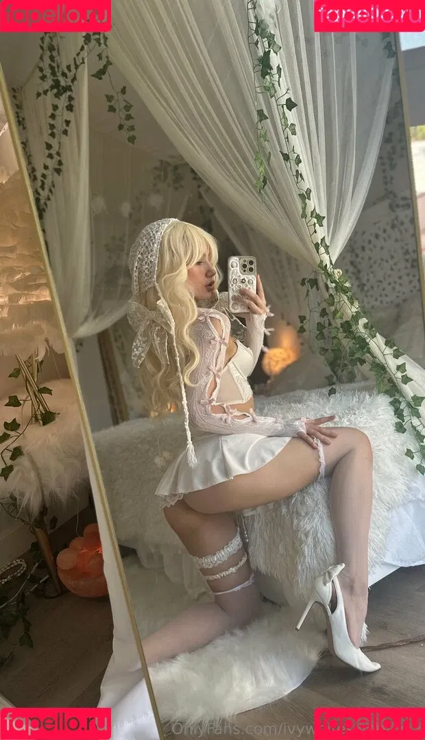 Ivy Wolfe / ivywolfesworld / officialivywolfe Onlyfans Photo Gallery 