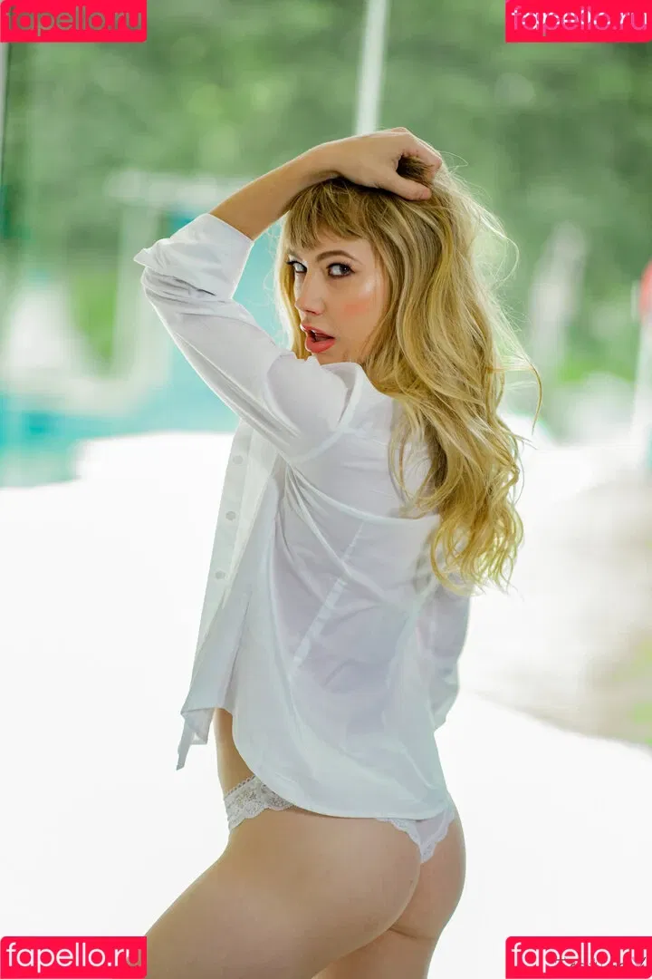 Ivy Wolfe / ivywolfesworld / officialivywolfe Onlyfans Photo Gallery 