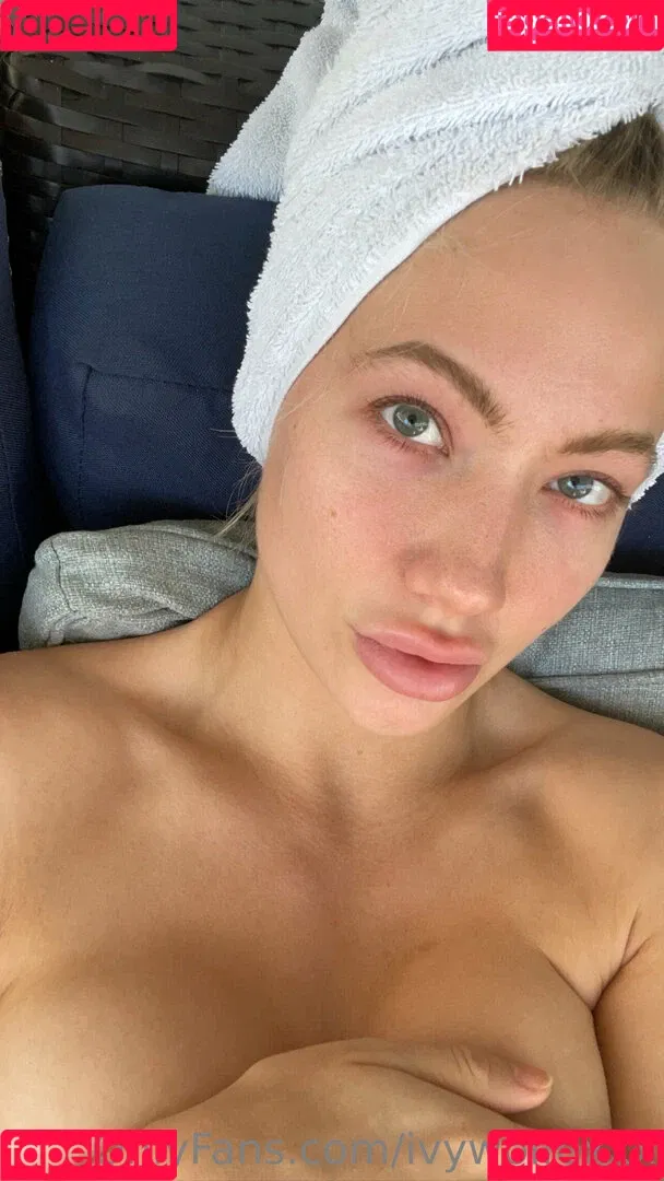 Ivy Wolfe / ivywolfesworld / officialivywolfe Onlyfans Photo Gallery 