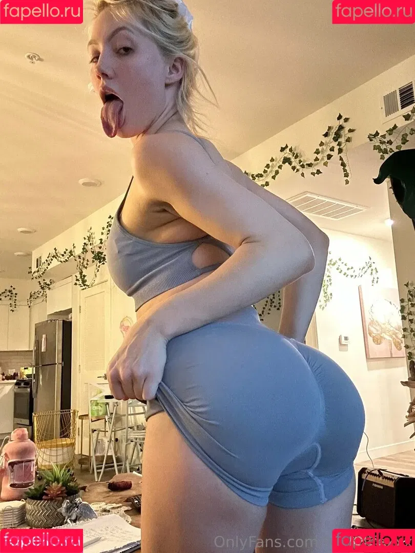 Ivy Wolfe / ivywolfesworld / officialivywolfe Onlyfans Photo Gallery 