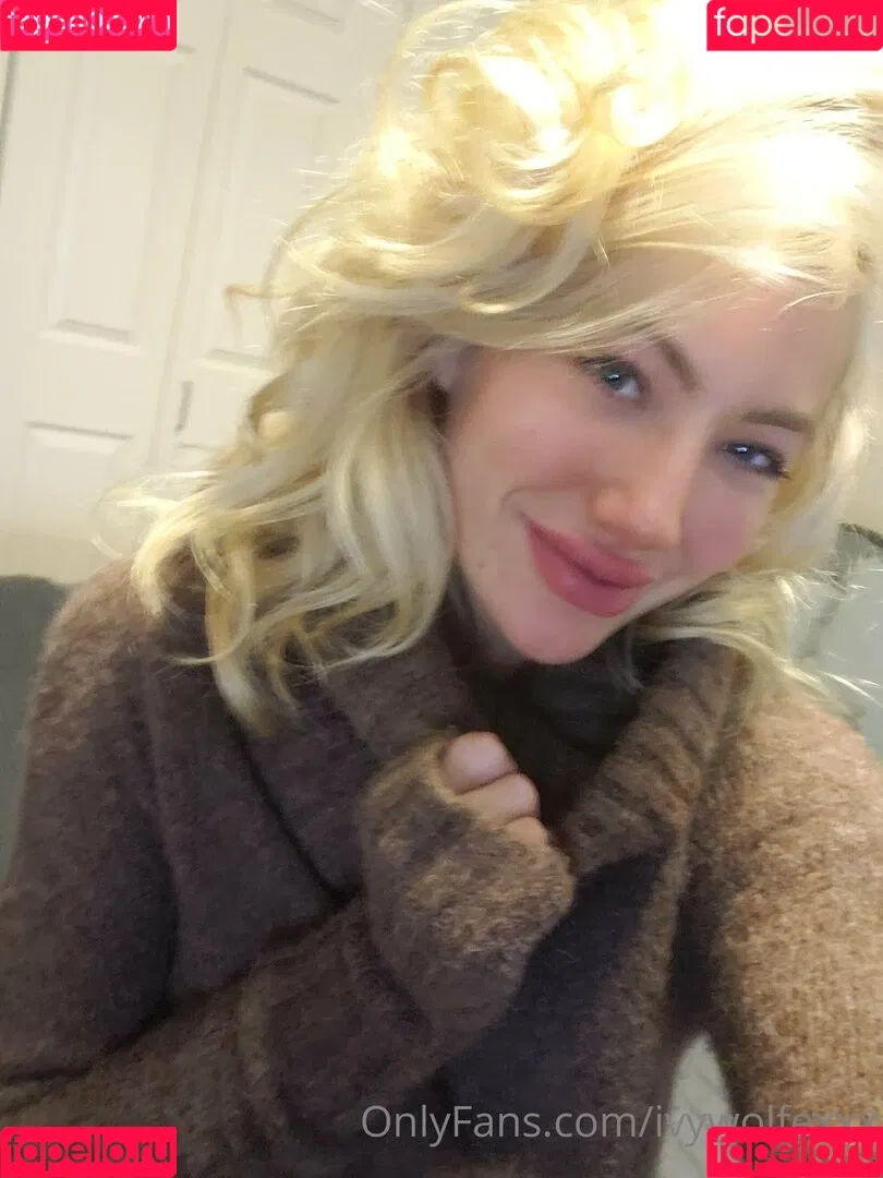 Ivy Wolfe / ivywolfesworld / officialivywolfe Onlyfans Photo Gallery 