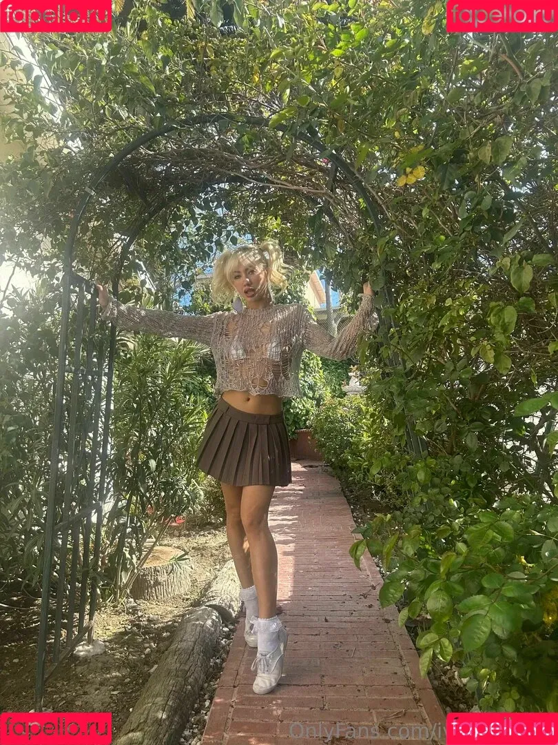 Ivy Wolfe / ivywolfesworld / officialivywolfe Onlyfans Photo Gallery 