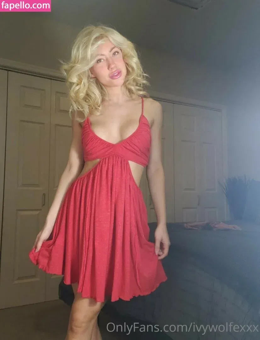 Ivy Wolfe / ivywolfesworld / officialivywolfe Onlyfans Photo Gallery 